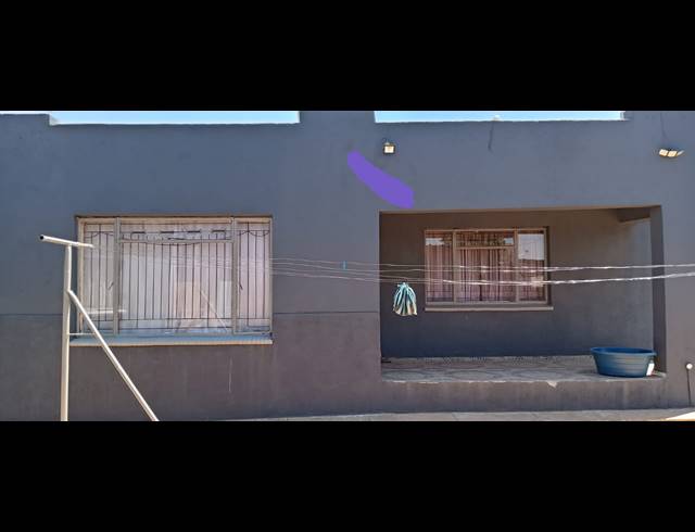 11 BEDROOM HOUSE FOR SALE IN SOSHANGUVE L